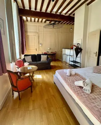 Coin salon dans l'établissement La Chambre d'Emma
