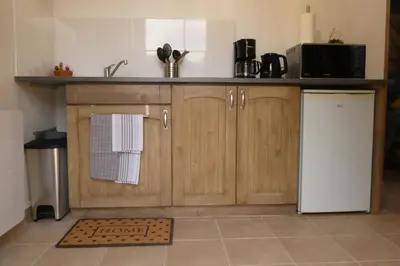 Cuisine ou kitchenette dans l'établissement Gîte L'EAU VIVE