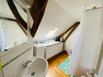 Salle de bains dans l'établissement AmienSUD à 15 minutes du cœur de la ville