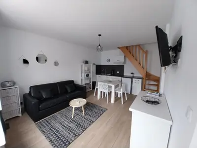 Coin salon dans l'établissement Maison de pêcheur idéalement située.