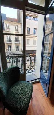 Coin salon dans l'établissement Les balcons de Dieppe - appartement 1ER étage - certifié 3 étoiles au cœur de la rue piétonne