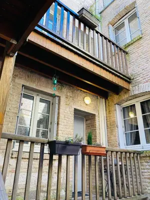 Balcon ou terrasse dans l'établissement L'ATHENA