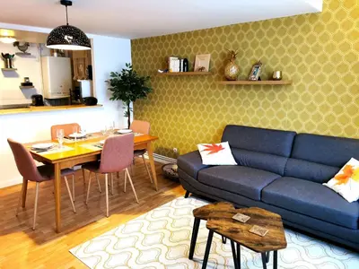 Coin salon dans l'établissement L'ATHENA