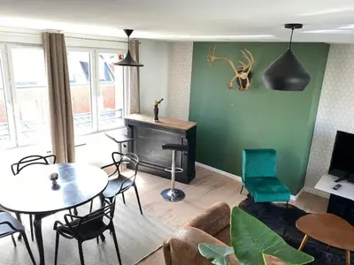 Cuisine ou kitchenette dans l'établissement duplex proche gare vue tour Perret avec parking gratuit