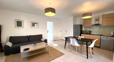 Cuisine ou kitchenette dans l'établissement Cocooning Giverny Vernon n4 et n9
