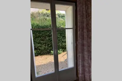 Jardin de l'établissement Le Clos de l'Eglise - Blanche