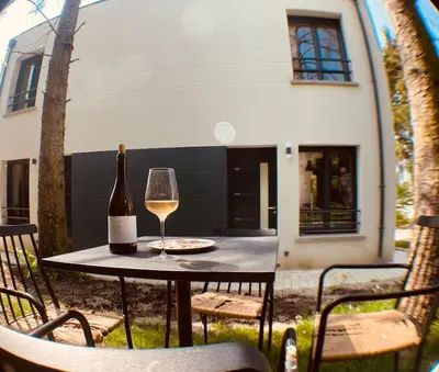 Boissons dans l'établissement Superbe appartement avec vue sur la tour Eiffel