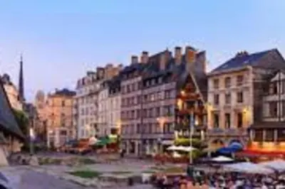 Vue générale sur Rouen ou vue de la ville depuis l'appartement