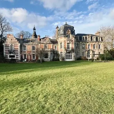 Le château de Bertreville Saint Ouen entre mer et campagne