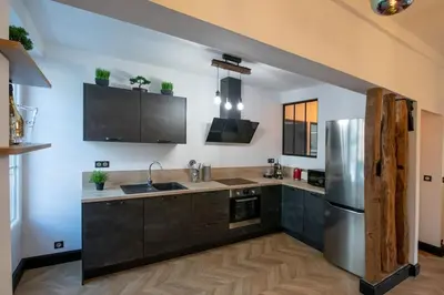 Cuisine ou kitchenette dans l'établissement La Suite de Chantilly - Appartement de 80m2 avec Jacuzzi privé !