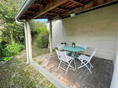 Jardin de l'établissement 4 Ch - 10 pers - Grande Maison - Parking - Jardin - BBQ