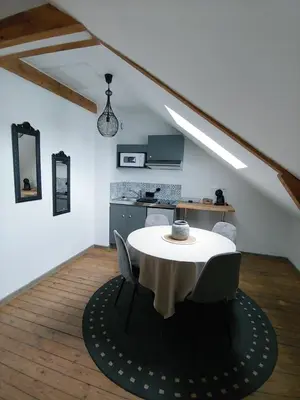Cuisine ou kitchenette dans l'établissement LA CABANE
