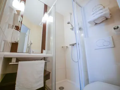 Salle de bains dans l'établissement Hôtel Inn Design & Restaurant Amiens