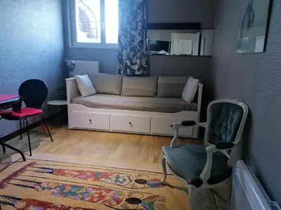 Coin salon dans l'établissement Charmant Appartement 10mn Rouen