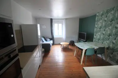 Cuisine ou kitchenette dans l'établissement Duplex - En plein Centre Ville - 6 pers