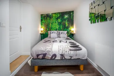 Un ou plusieurs lits dans un hébergement de l'établissement Location d'appartements - Cosysejour - Calme Fibre Netflix