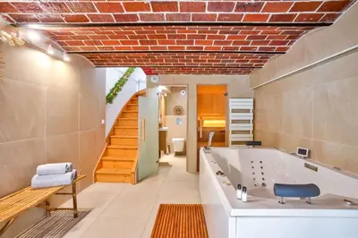 Salle de bains dans l'établissement Sospa - Suite spa privatif