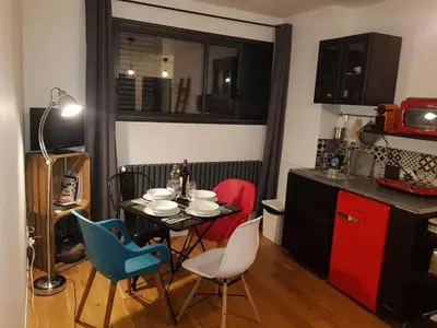 Cuisine ou kitchenette dans l'établissement Escapade Amiens - Two-Bedroom Apartment