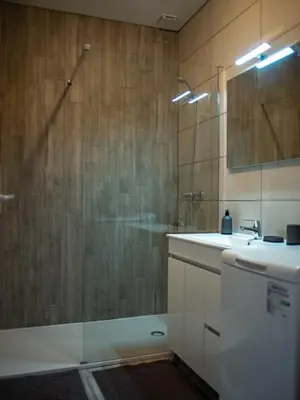Salle de bains dans l'établissement Vernon, Le Pacia