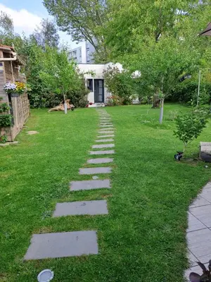 Jardin de l'établissement Gîtes Les Lucioles