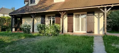 Jardin de l'établissement La Villa Jacuzzi et Cinéma 