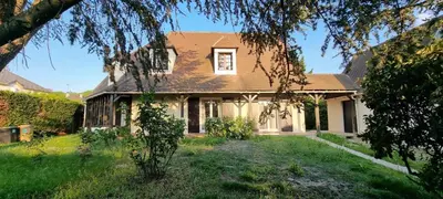 Jardin de l'établissement La Villa Jacuzzi et Cinéma 