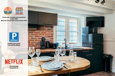 Cuisine ou kitchenette dans l'établissement L'Effet Mer - Duplex - Proche Plage - 2 PERS