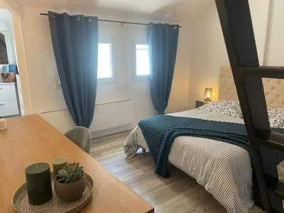 Un ou plusieurs lits dans un hébergement de l'établissement Le bleu de Senlis