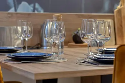 Boissons dans l'établissement L'escale du Gros-Horloge une parenthèse prestigieuse au coeur de Rouen
