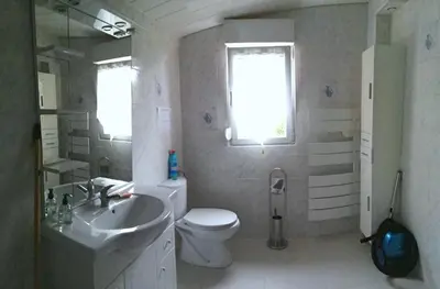 Salle de bains dans l'établissement Gîte Les Bignones