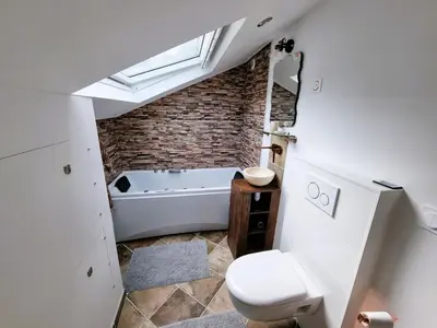 Salle de bains dans l'établissement 2 Appt MédiéLounge ou MédiéOld, Parking Vue magnifique par Beds76