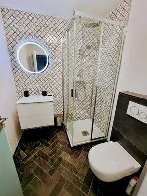 Salle de bains dans l'établissement 2 Appt MédiéLounge ou MédiéOld, Parking Vue magnifique par Beds76