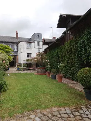 Jardin de l'établissement Chambre d'hôtes au manoir proche mer