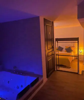 Plan de l'établissement Magnifique Loft 35m2 Jacuzzi RVB NIGHT 1 ÉTABLISSEMENT FERMÉ DEFINITIVEMENT