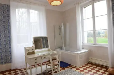 Salle de bains dans l'établissement Manoir d'exception à Grandcourt (76) la Baronnie