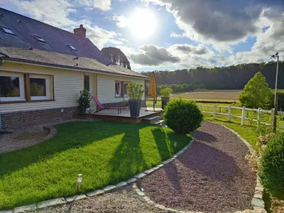 Jardin de l'établissement Gîte équestre. Ferme des Essarts