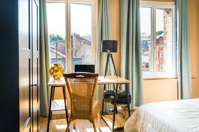 Télévision ou salle de divertissement dans l'établissement CENTRE VILLE, appartement 3 chambres, lumineux