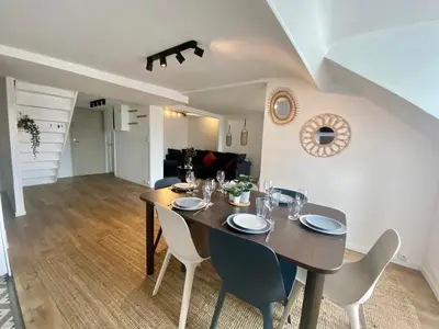 Télévision ou salle de divertissement dans l'établissement Magnifique duplex pour huit personnes -070