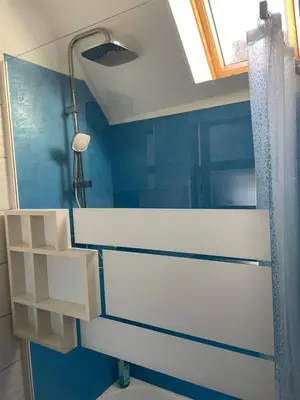 Salle de bains dans l'établissement Agréable maison 3* en bord de mer