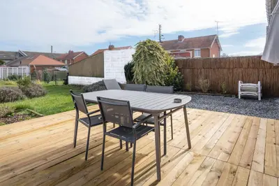 Plan de l'établissement Maison confortable, terrasse et jardin à Amiens