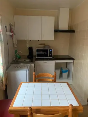 Cuisine ou kitchenette dans l'établissement Le Petit Logis entre Auvers et Paris