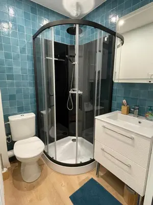 Salle de bains dans l'établissement Appartement Les Jardins de Jules Verne - Côté Mer
