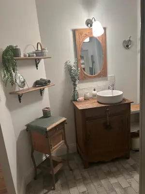 Salle de bains dans l'établissement l'abreuvoir de rivière