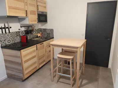 Cuisine ou kitchenette dans l'établissement Charmant. Gite de Moiscourt