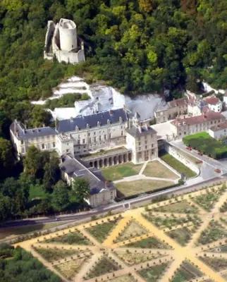 Vue panoramique sur l'établissement Appt cosy coeur historique+park, 5mn gare Vernon