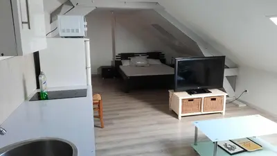 Plan de l'établissement Studio n'4 Rue St Pierre