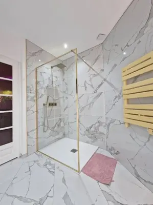 Salle de bains dans l'établissement Maison Chic avec jacuzzi Nogent sur Oise YaoSpa60