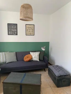 Coin salon dans l'établissement Maison de ville au bord de la rivière !