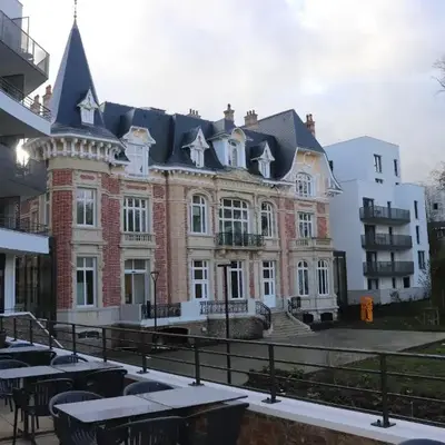 DOMITYS Résidence services seniors LE PARC DES AUBIERS