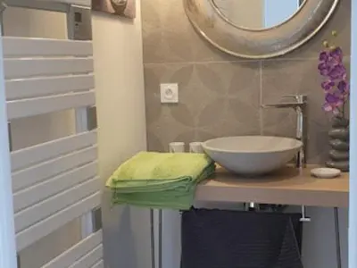 Salle de bains dans l'établissement La Picardière